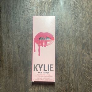 Kylie Cosmetics Matte Lip Kit